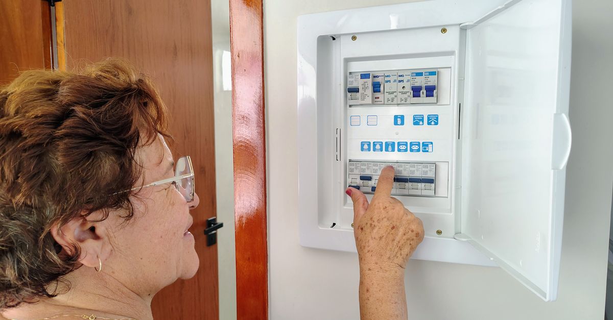 An open electrical breaker panel